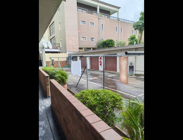 1 BEDROOM APARTMENT TO LET IN GLENWOOD
